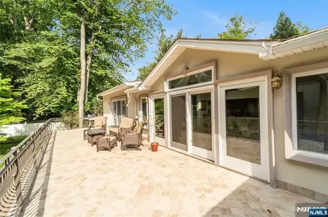 136 Willow Drive Old Tappan NJ 07675