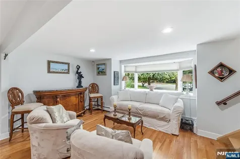 136 Willow Drive Old Tappan NJ 07675
