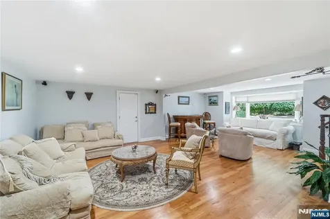 136 Willow Drive Old Tappan NJ 07675
