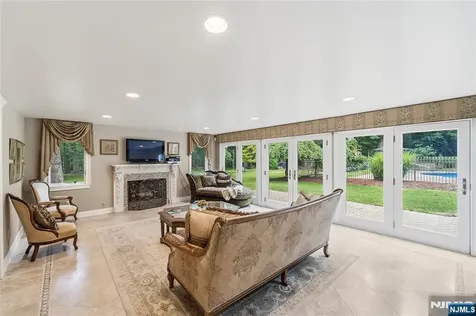 136 Willow Drive Old Tappan NJ 07675