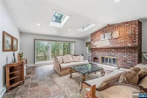 136 Willow Drive Old Tappan NJ 07675