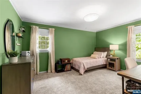 565 Dorchester Drive River Vale NJ 07675