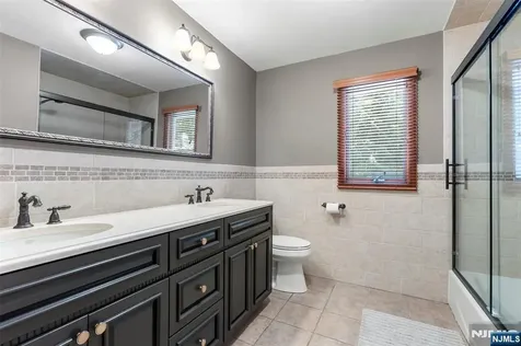 565 Dorchester Drive River Vale NJ 07675