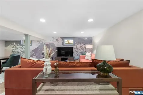 565 Dorchester Drive River Vale NJ 07675