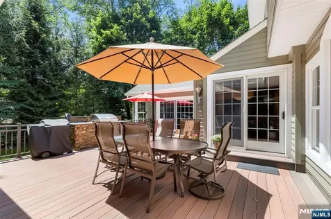 565 Dorchester Drive River Vale NJ 07675