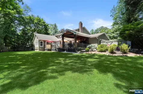 565 Dorchester Drive River Vale NJ 07675