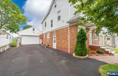 108 Jefferson Place Totowa NJ 07512