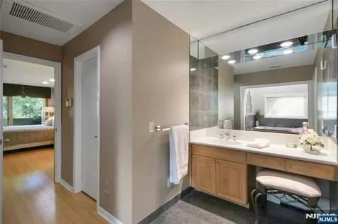 78 Apple Ridge Woodcliff Lake NJ 07677