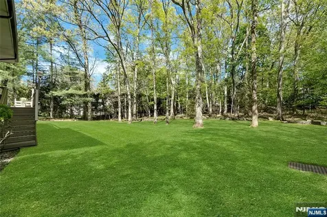 78 Apple Ridge Woodcliff Lake NJ 07677
