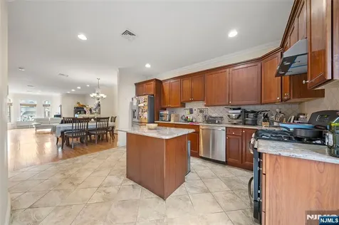 236 Columbus Avenue Palisades Park NJ 07650