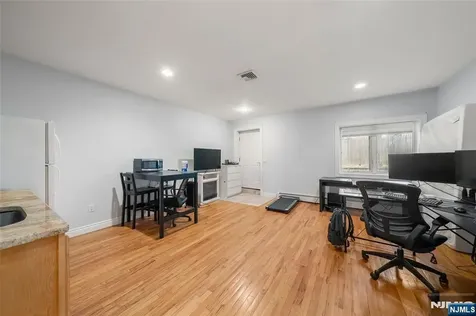 236 Columbus Avenue Palisades Park NJ 07650