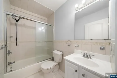 236 Columbus Avenue Palisades Park NJ 07650