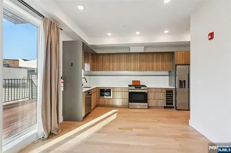 431 Palisade Avenue Jersey City NJ 07307