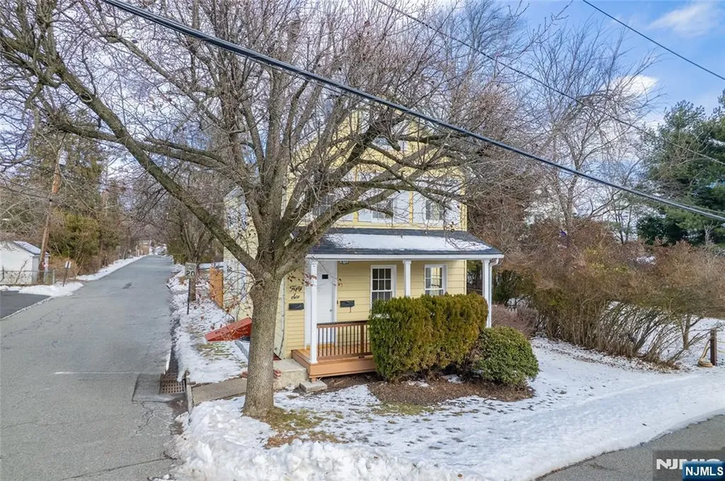 56 Pine Street Verona NJ 07044