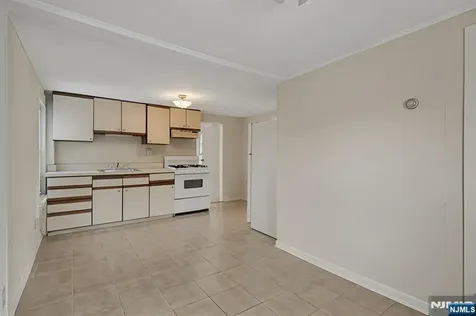 56 Pine Street Verona NJ 07044