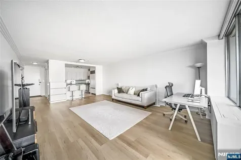 6 Horizon Road Fort Lee NJ 07024