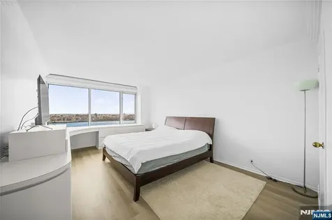 6 Horizon Road Fort Lee NJ 07024