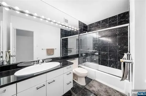 6 Horizon Road Fort Lee NJ 07024