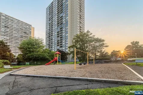 6 Horizon Road Fort Lee NJ 07024