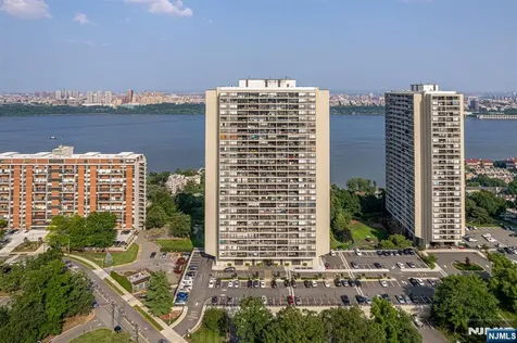 6 Horizon Road Fort Lee NJ 07024