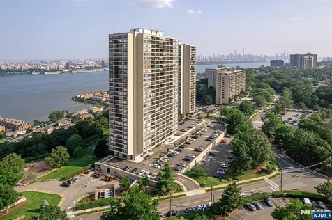 6 Horizon Road Fort Lee NJ 07024