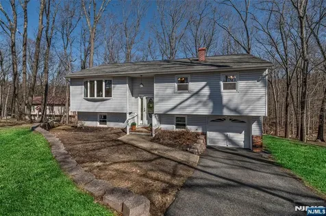 14 Forsgate Drive Ringwood NJ 07456