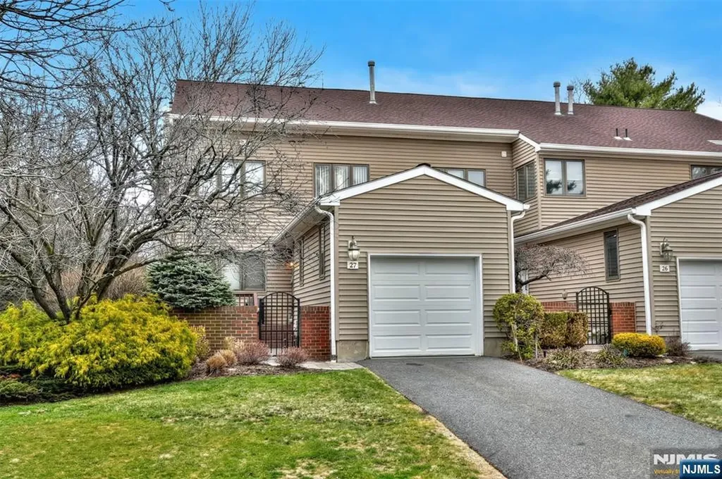 37 Niagara Drive Mahwah NJ 07430