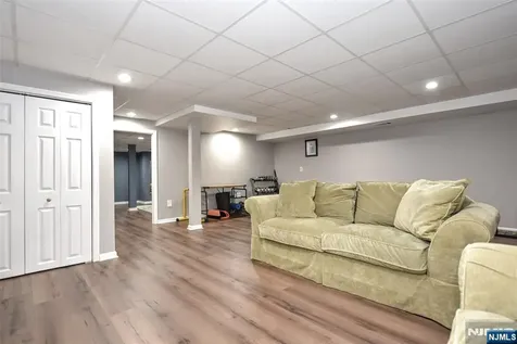 37 Niagara Drive Mahwah NJ 07430
