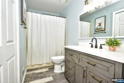 37 Niagara Drive Mahwah NJ 07430