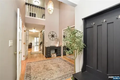 37 Niagara Drive Mahwah NJ 07430