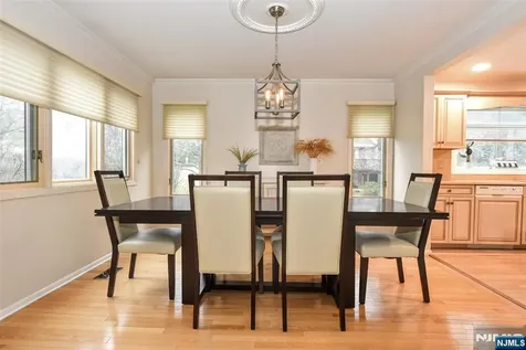 37 Niagara Drive Mahwah NJ 07430