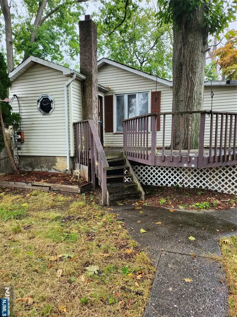 5 Barber Street Little Falls NJ 07424