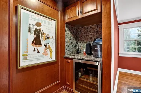 8 Hemlock Lane Kinnelon Borough NJ 07405