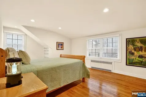 8 Hemlock Lane Kinnelon Borough NJ 07405