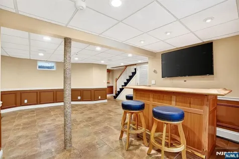8 Hemlock Lane Kinnelon Borough NJ 07405