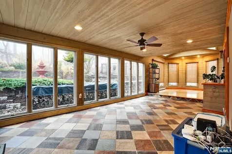8 Hemlock Lane Kinnelon Borough NJ 07405