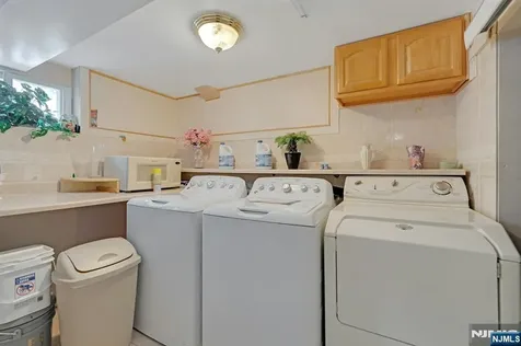8 Monaghan Road Edison NJ 08817