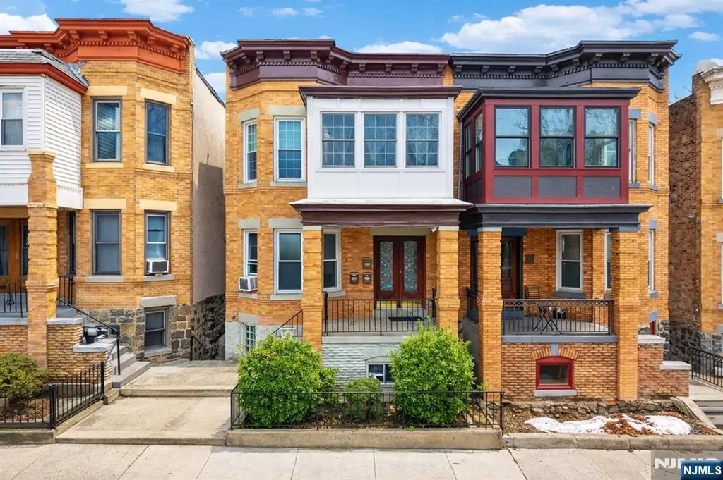 20 Concord Street Jersey City NJ 07306