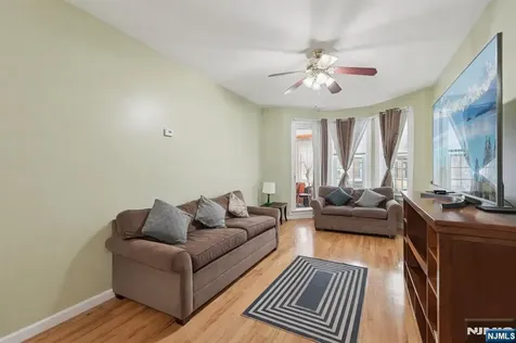 20 Concord Street Jersey City NJ 07306