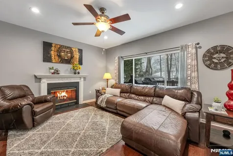 114 Black Oak Trail Jefferson Township NJ 07849