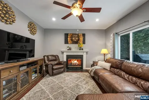 114 Black Oak Trail Jefferson Township NJ 07849