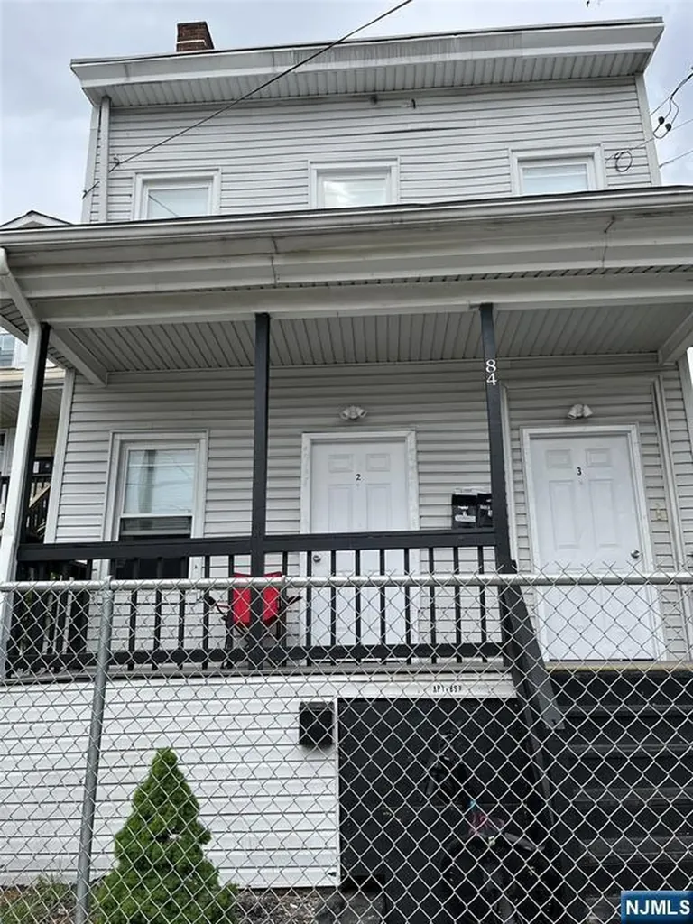 84 Main Street Paterson NJ 07522