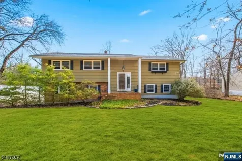 31 Blue Ridge Avenue Green Brook NJ 08812