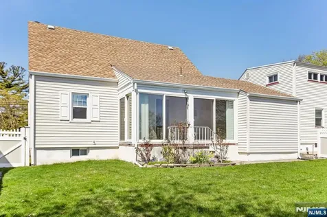 59 Pershing Road Clifton NJ 07013