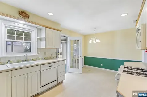 59 Pershing Road Clifton NJ 07013