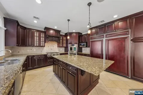 14 O Shaughnessy Lane Closter NJ 07624