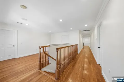 14 O Shaughnessy Lane Closter NJ 07624