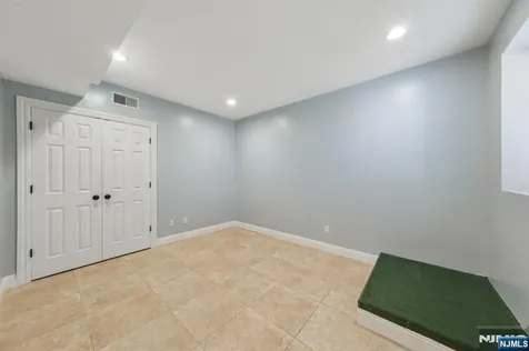 14 O Shaughnessy Lane Closter NJ 07624