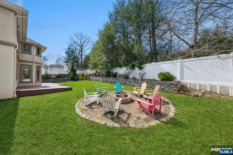 14 O Shaughnessy Lane Closter NJ 07624