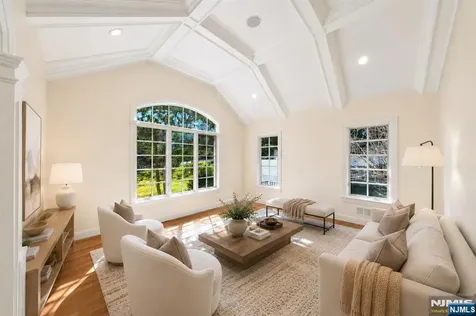 14 O Shaughnessy Lane Closter NJ 07624